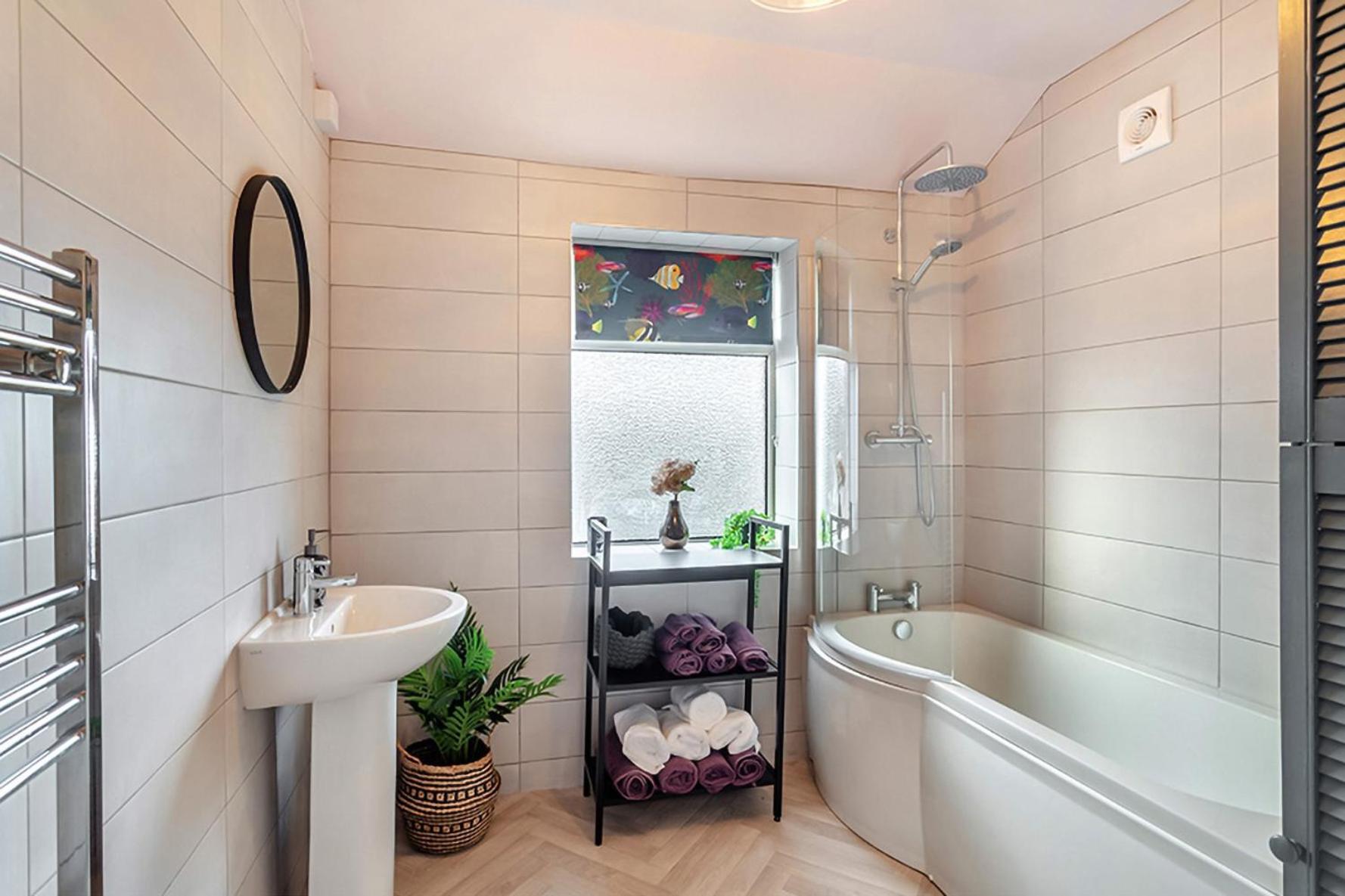 The Harrogate House - 4 Bed Townhouse Apartment Bagian luar foto
